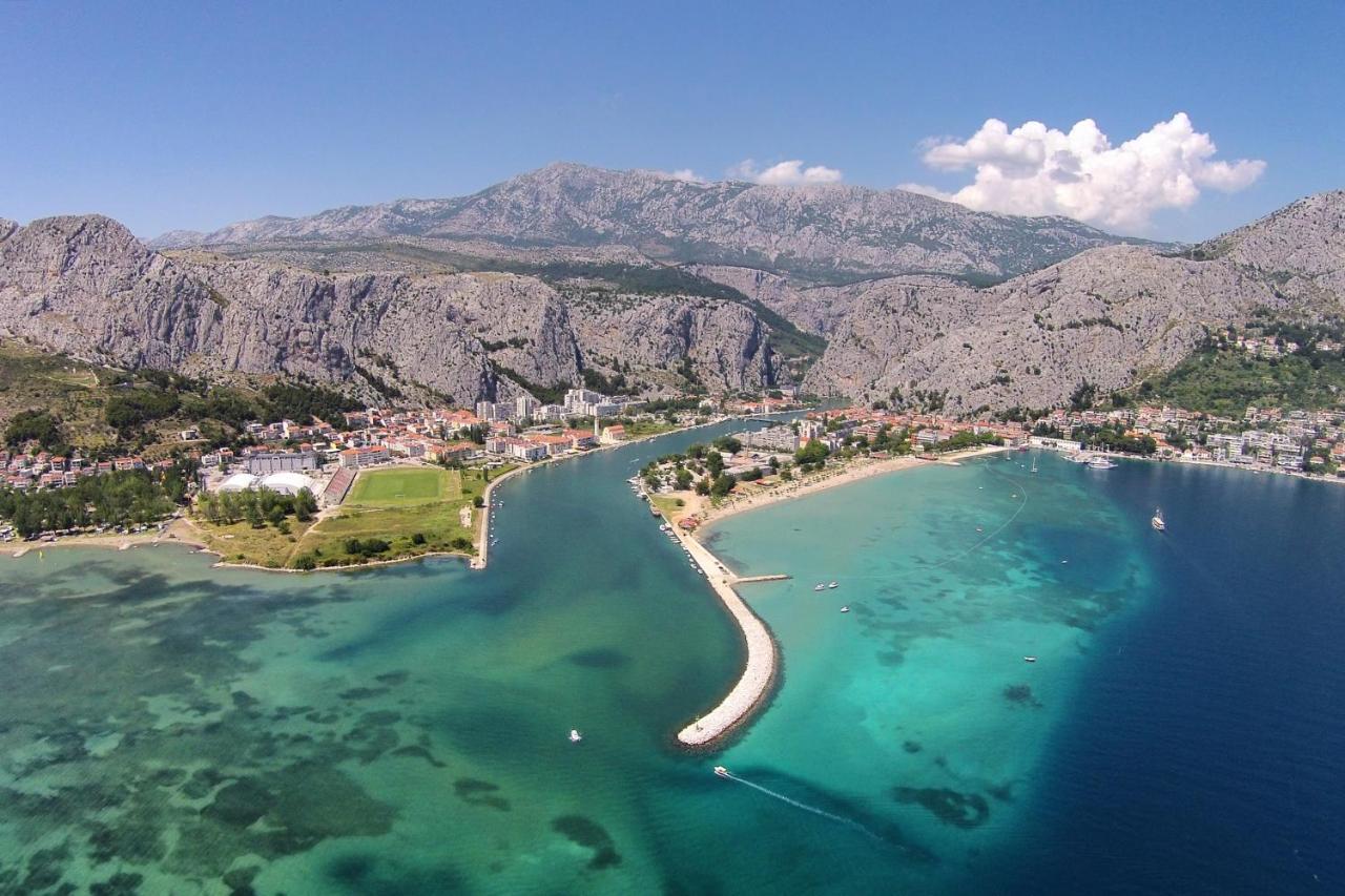 Studio Omis 4654A Exteriör bild