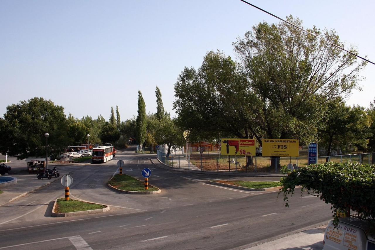 Studio Omis 4654A Exteriör bild