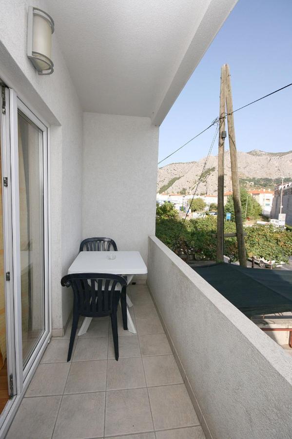 Studio Omis 4654A Exteriör bild